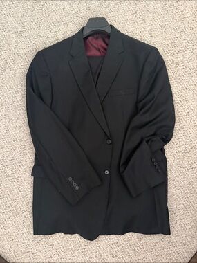 Men's Black Two-Button Suit Jacket with Burgundy Lining